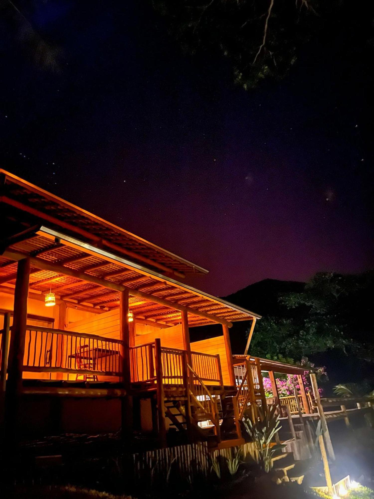 Casa Varandas - Estudio Budiao Ubatuba Kültér fotó